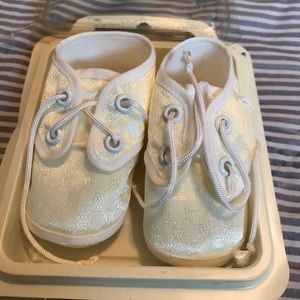 3/$20✨Vintage Baby Booties - New in Box